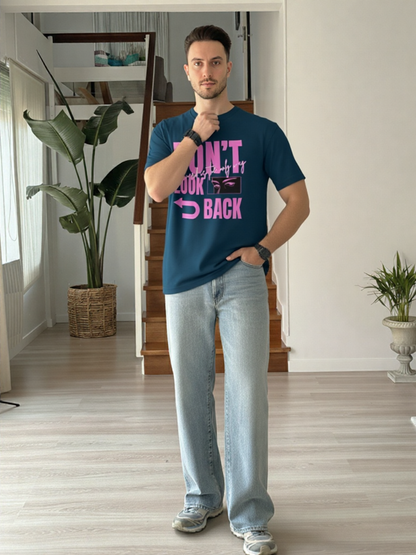 GenZudio “Don’t Look Back” Neon Pink Typography Oversized T-Shirt for Men – Navy Blue